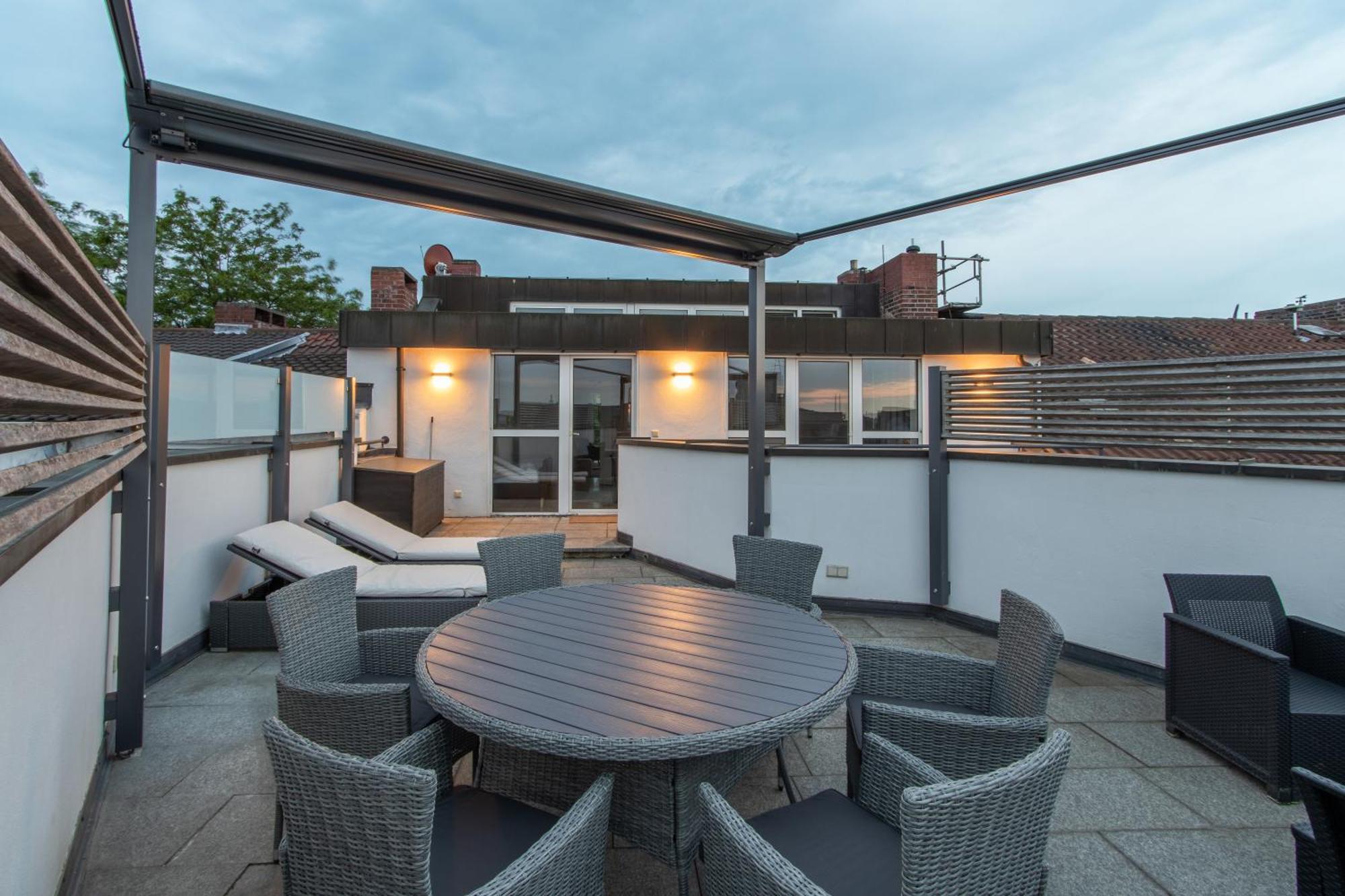 Penthouse-Maisonette - City Center, Highspeed Internet, Garage Worms Exteriör bild