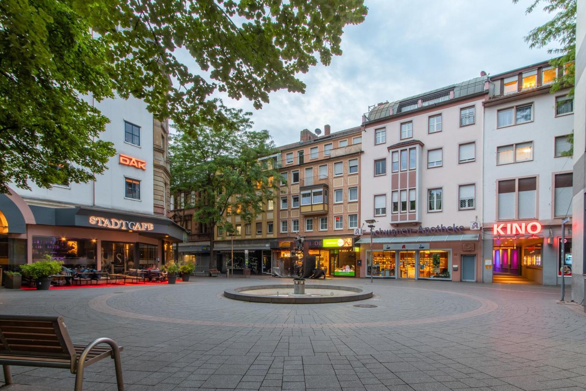 Penthouse-Maisonette - City Center, Highspeed Internet, Garage Worms Exteriör bild