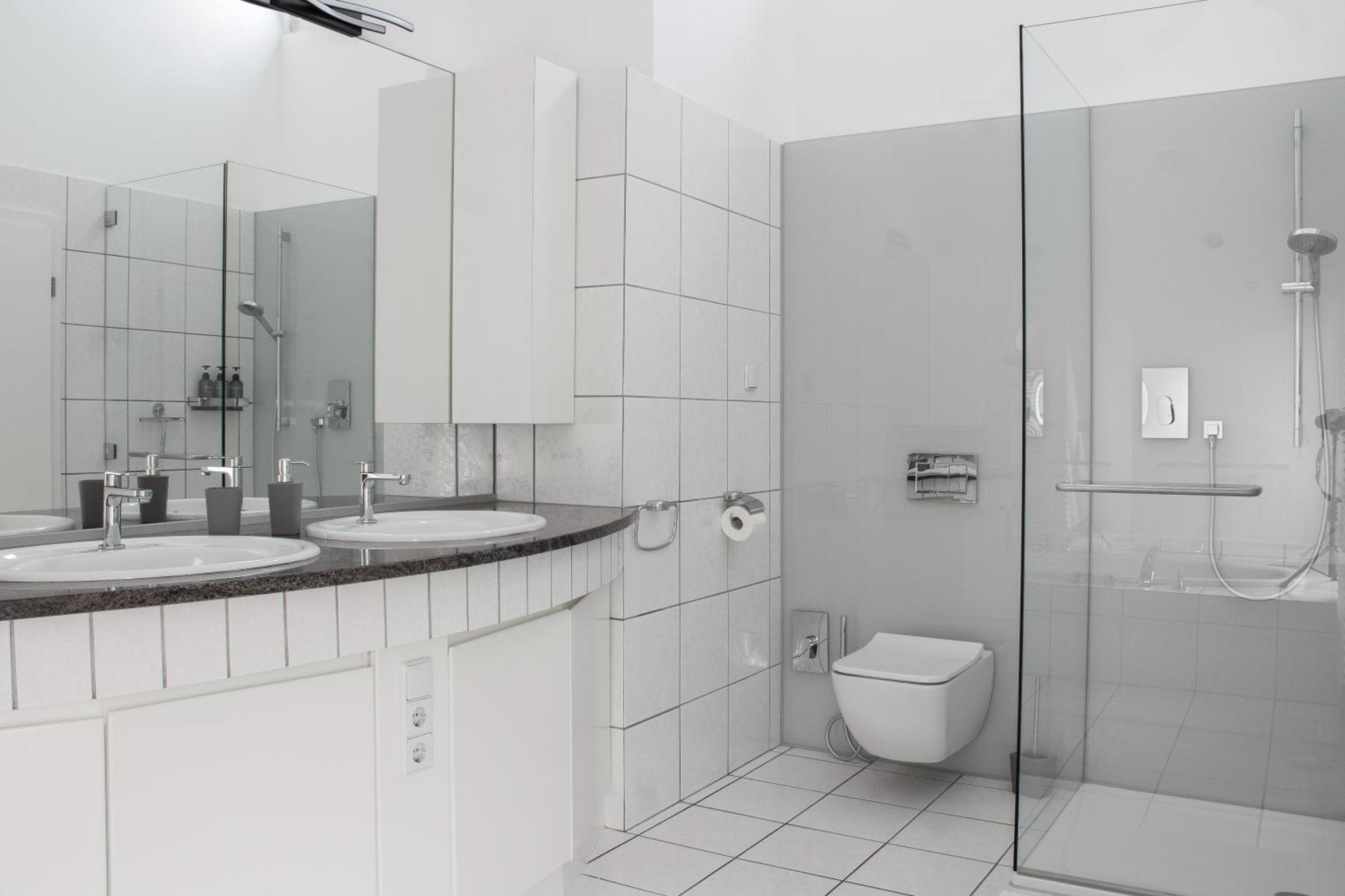 Penthouse-Maisonette - City Center, Highspeed Internet, Garage Worms Exteriör bild