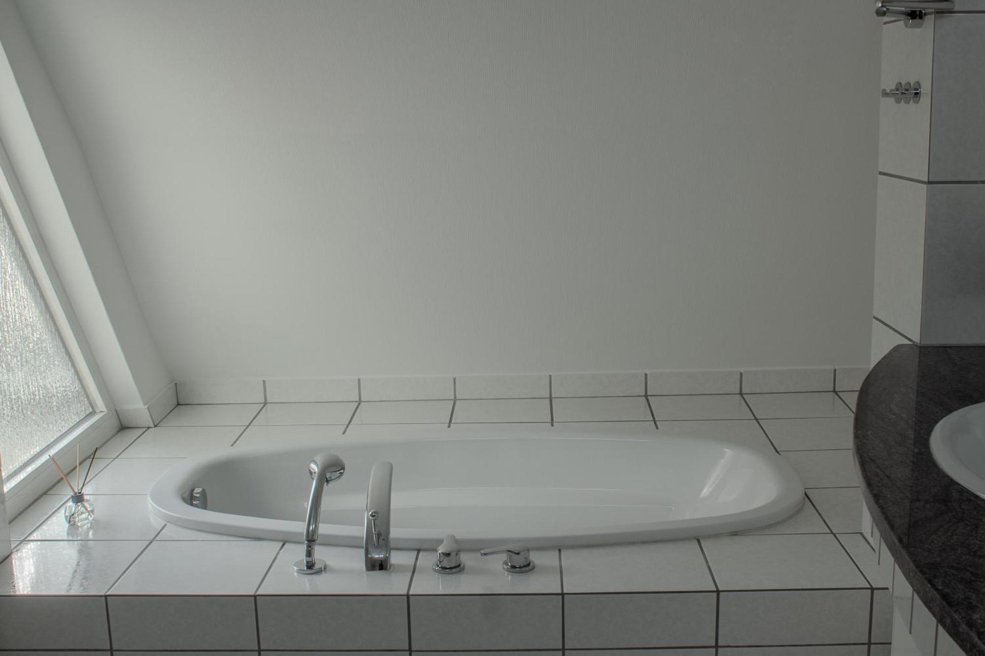 Penthouse-Maisonette - City Center, Highspeed Internet, Garage Worms Exteriör bild